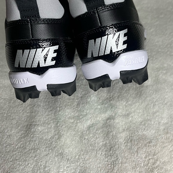Nike Alpha Menace 4 Shark Black White Football Cleats Men\'s SZ 11
FQ3875-001 main image 5